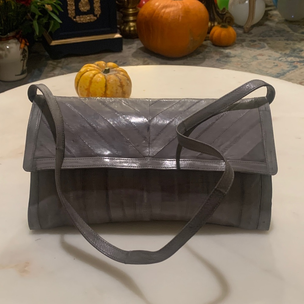 Vintage Grey/Gray Eel Skin, Snap closure Shoulder bag/Clutch made in Korea 1980s